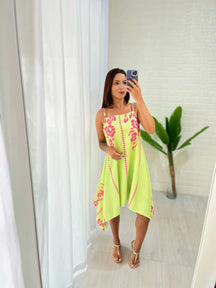 Vestido Pontas Floral